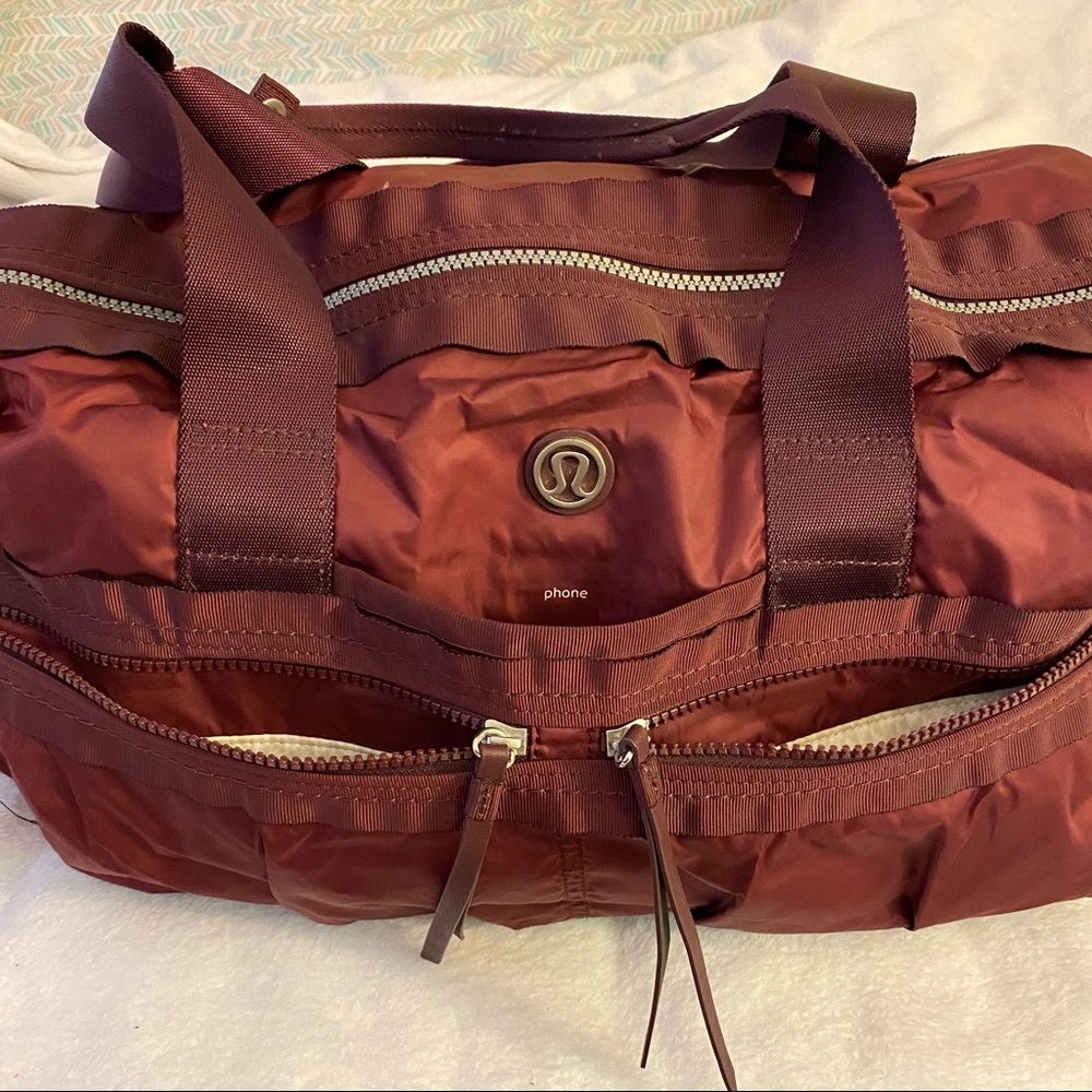 Lululemon Gym To Win Duffel Bag Gem